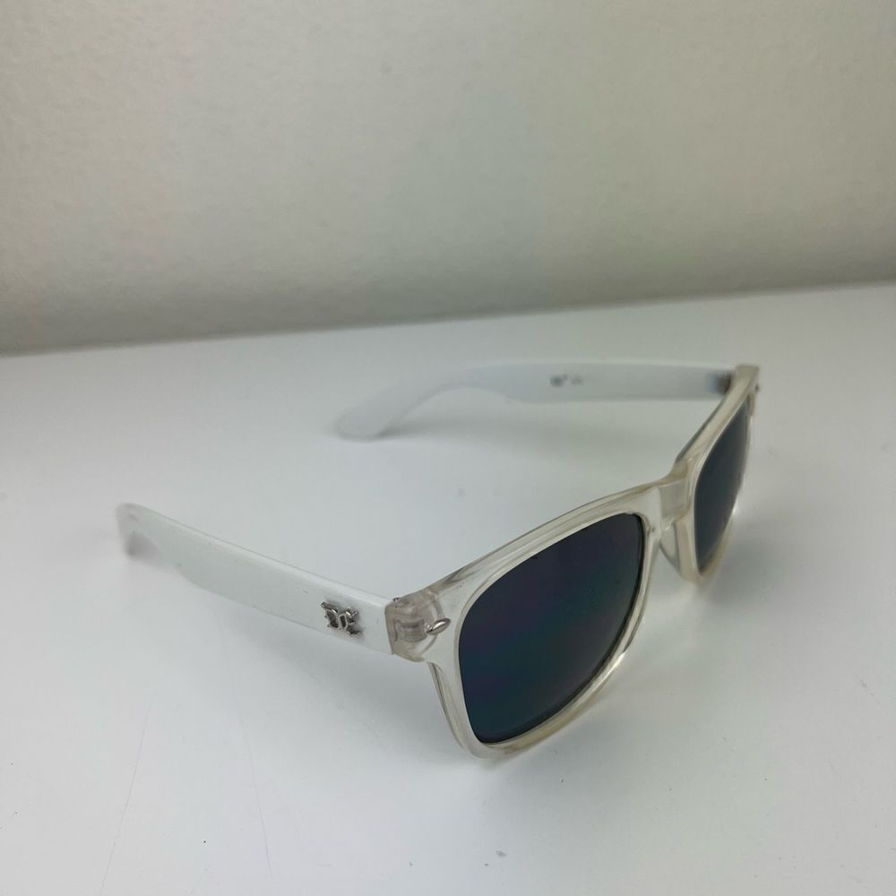 DE™ DESIGNER EYEWEAR DESIGNER SUNGLASSES De 575